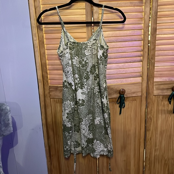 size S dress - Picture 2 of 2